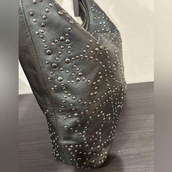 Coach Celeste Convertible Studded Hobo bag in black leather EUC - Picture 11 of 12